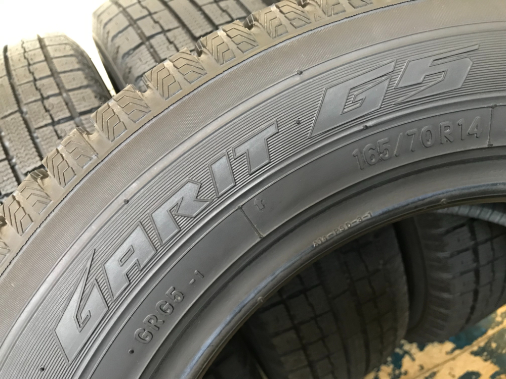 ピロット版の-中古スタッドレスGARIT G5 165/70R14 81Q 4本（鉄ホ ...